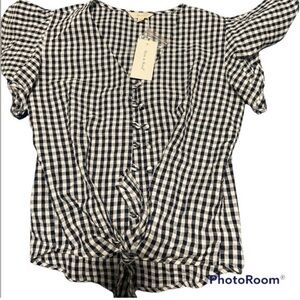 Sim & Sam Plaid Button Down tie button